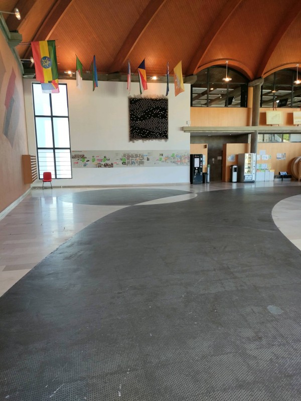 Prestataire pour nettoyage de bureau Bègles tôt le matin proche de Bordeaux